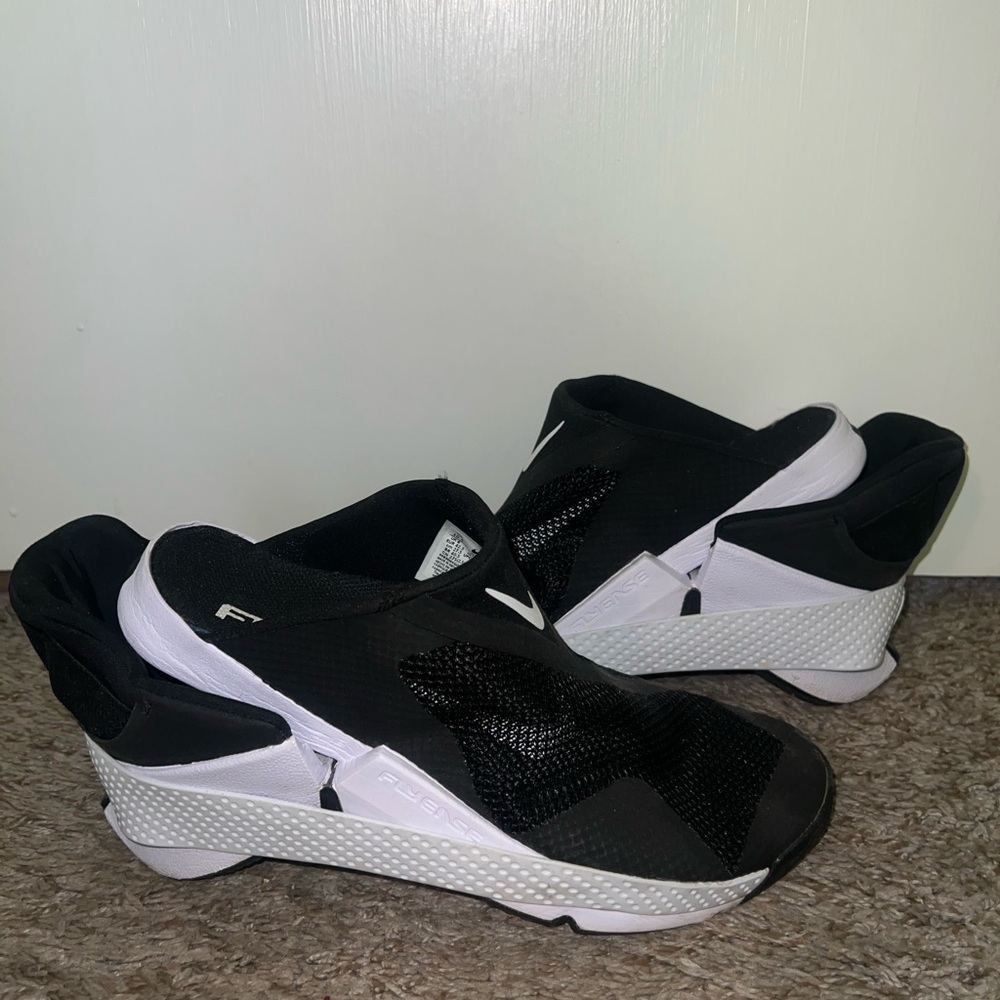 Nike Go-Fly Ease